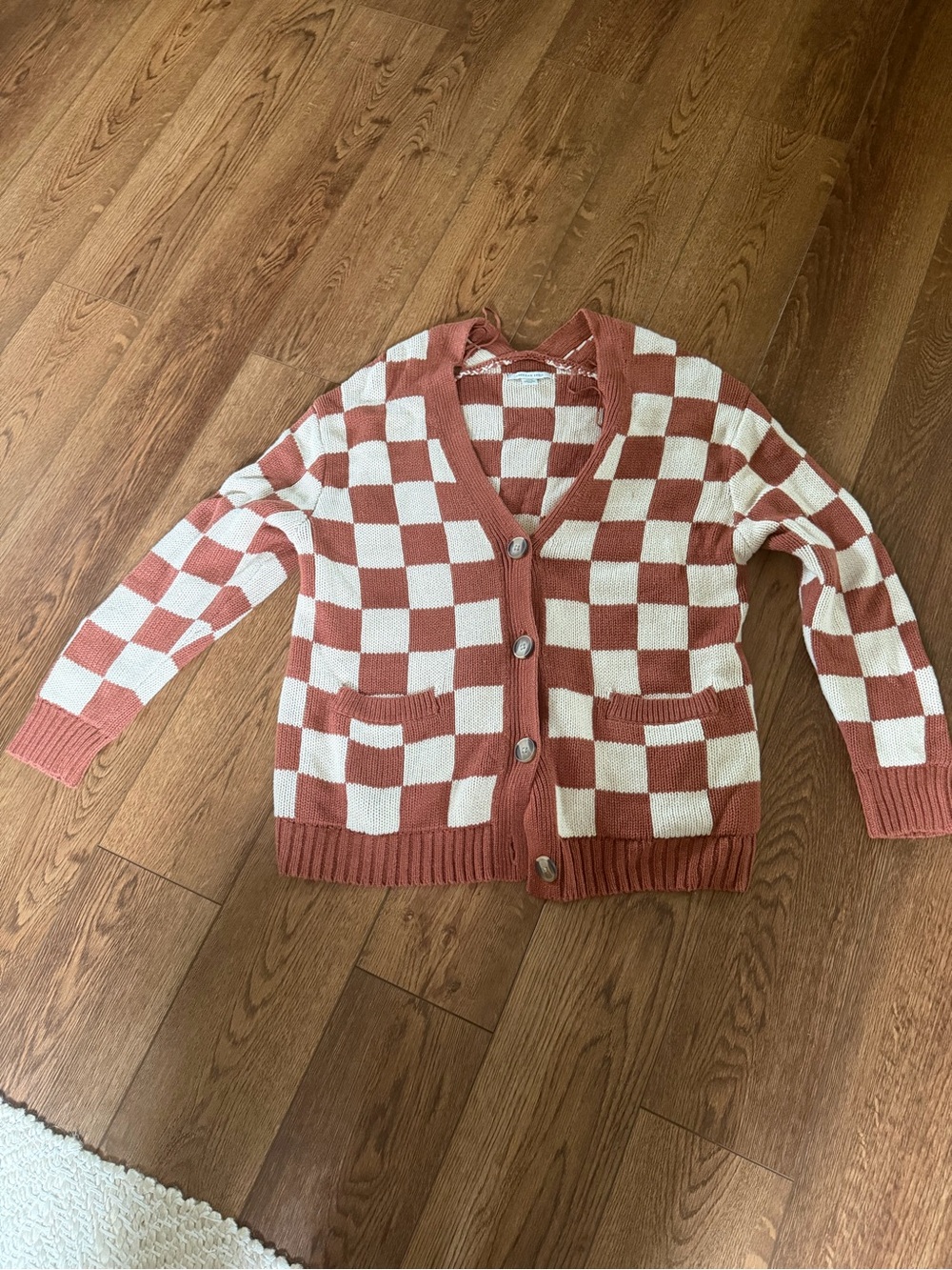 American Eagle Outfitters Checkerboard V-Neck Cardigan - Cream & Terracotta